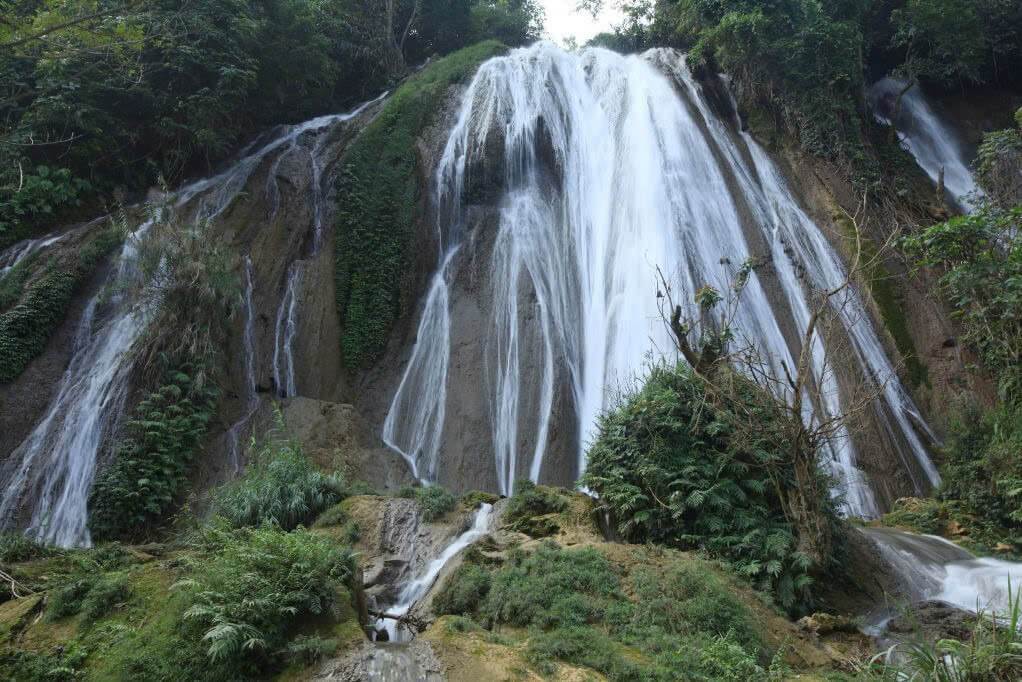 Hồ Hòa Bình - điểm du lịch đa dạng sinh thái
