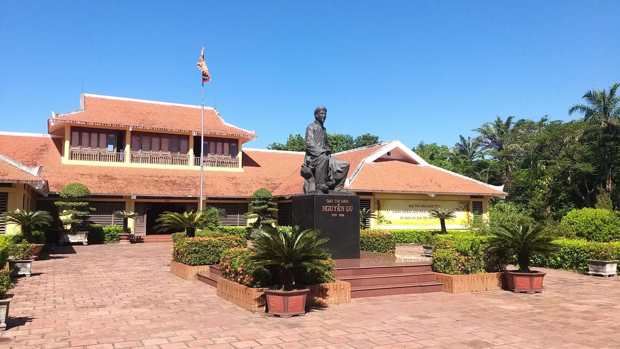 Khu di tích Nguyễn Du Hà Tĩnh