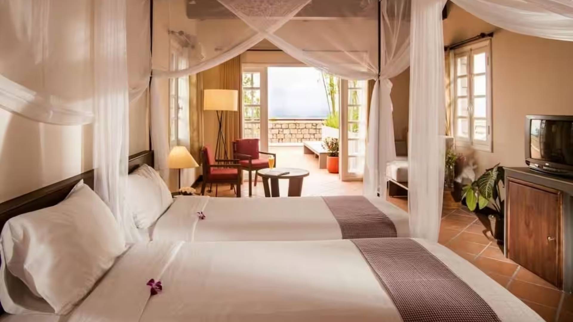 12-hinh-anh-phong-tai-victoria-nui-sam-lodge.jpg