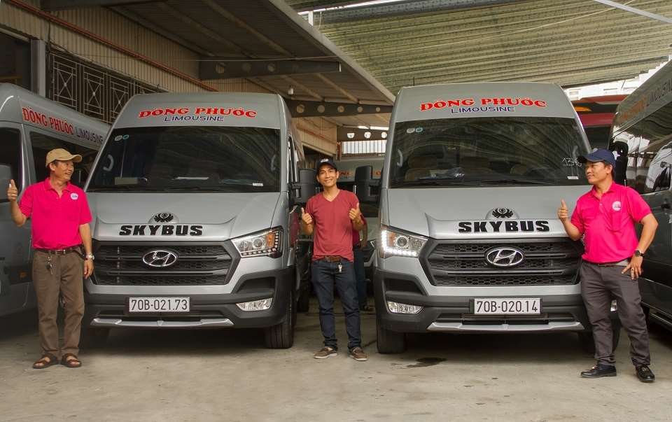 xe-limousine-sai-gon-di-tay-ninh-dong-phuoc-limousine