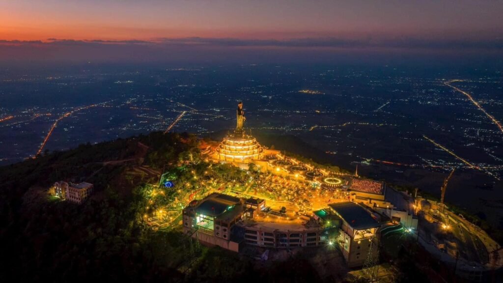 Đỉnh Núi bà đen Tây Ninh